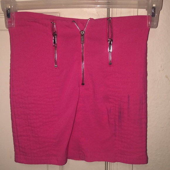 Pink Mini Skirt with Zippers - Picture 2 of 3